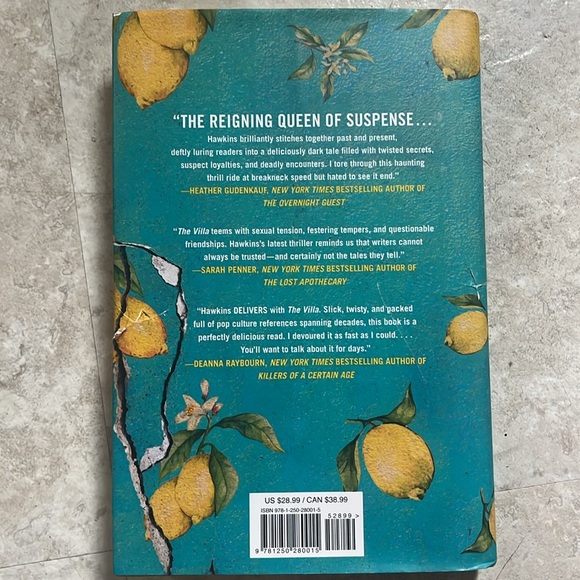 The Villa. A novel by Rachel Hawkins. Hardcover. - Picture 7 of 8